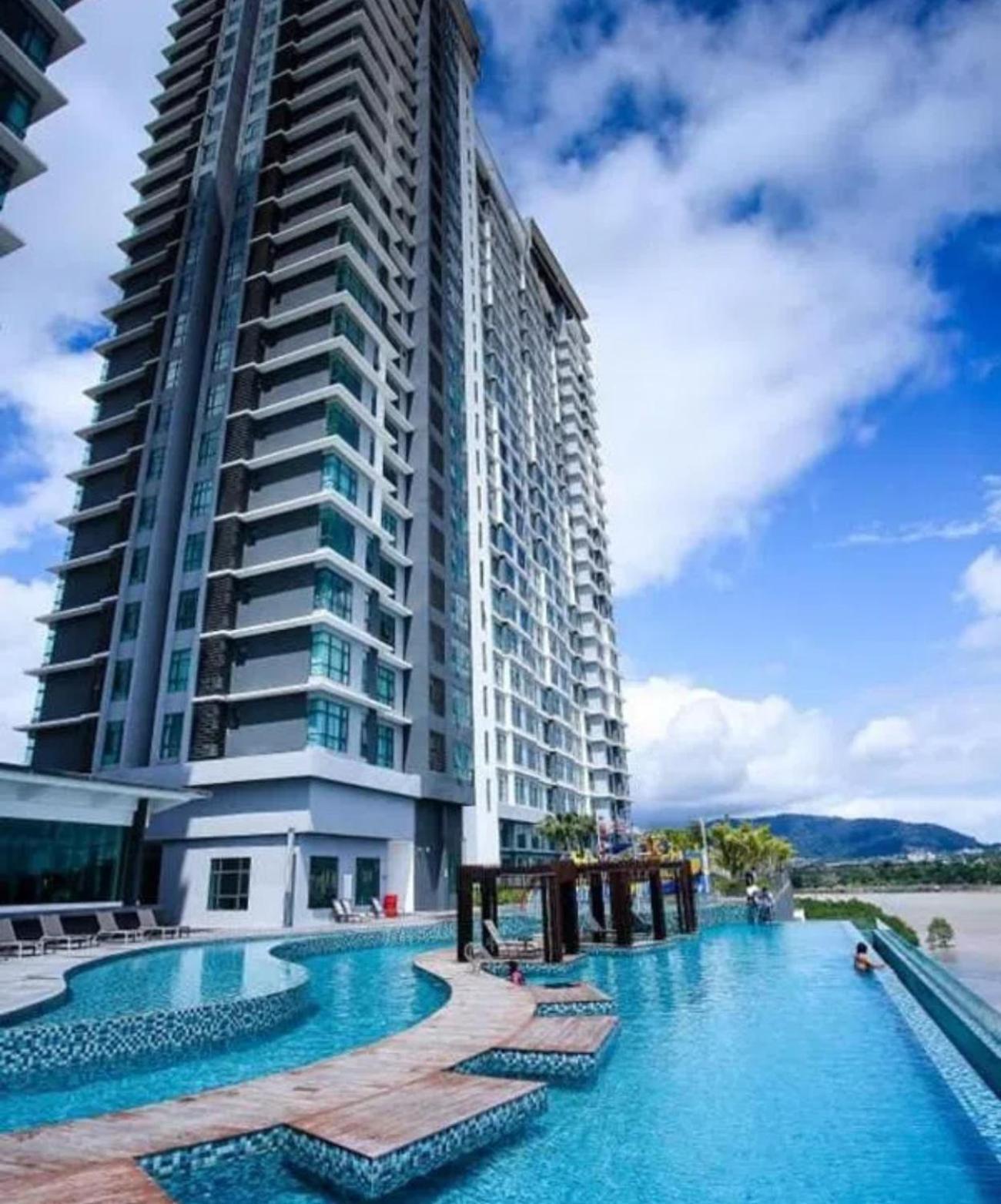 Oceanbay2 Seaview 6Pax Studio Netflix A-18-12 Kuantan Exteriér fotografie
